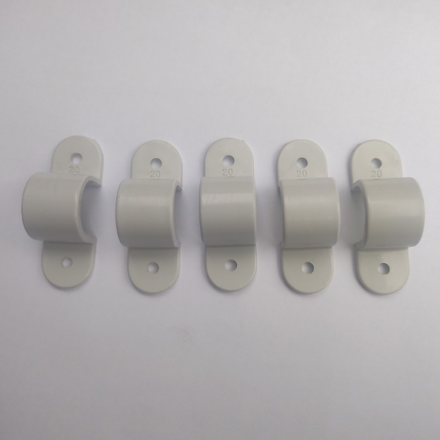 1/2″ PVC Pipe Straps, 2 Holes Plastic Conduit Strap for PVC Pipes